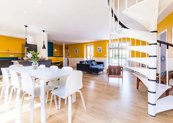 Les Halles Keyweek Duplex With Terrace And Parking In Center *