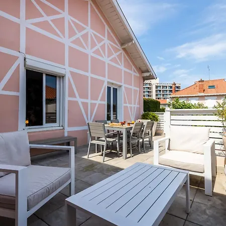 Les Halles Keyweek Duplex With Terrace And Parking In Center Apartment