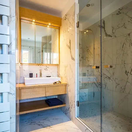 Les Halles Keyweek Duplex With Terrace And Parking In Center Apartment Biarritz