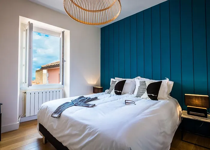 Appartamento Les Halles Keyweek Duplex With Terrace And Parking In Center *